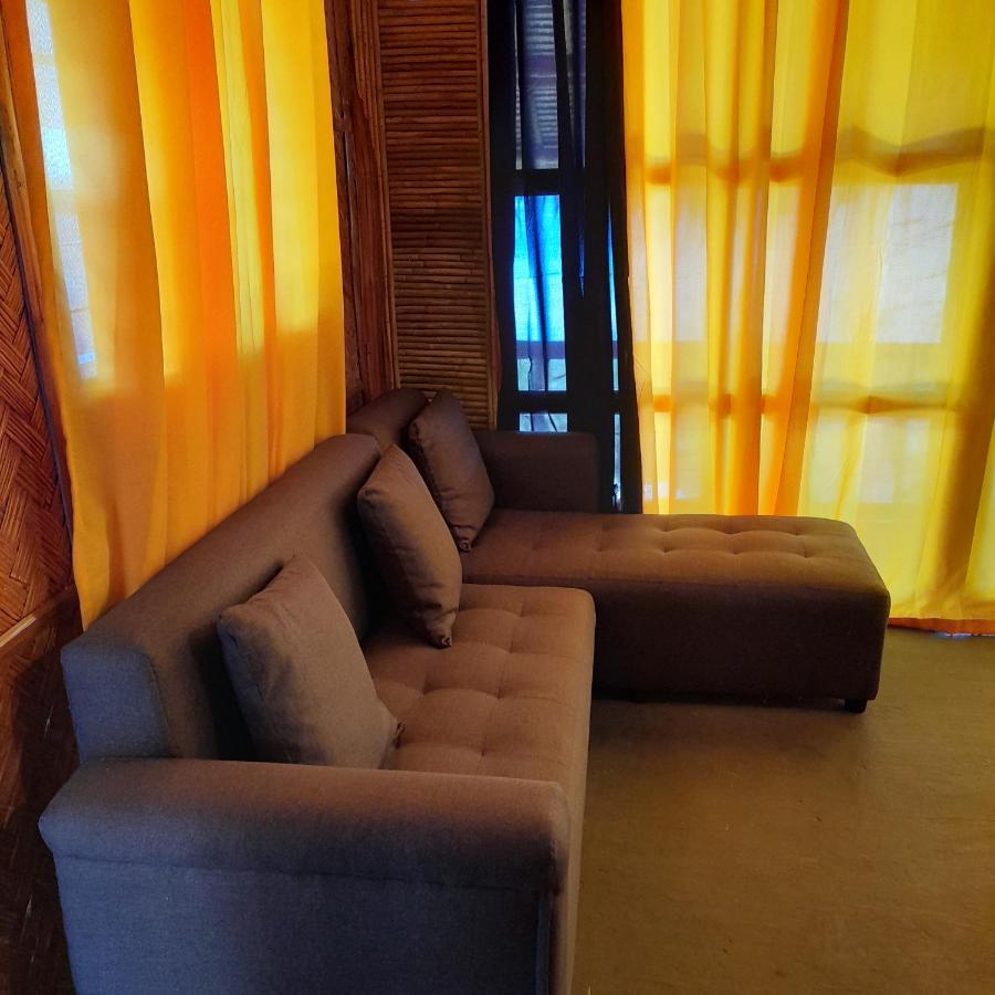Miley Lodging Restobar New Busuanga Exterior foto
